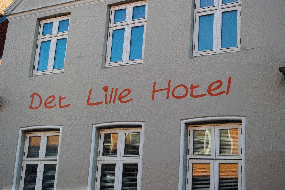 Det Lille Hotel Rønne Exteriör bild