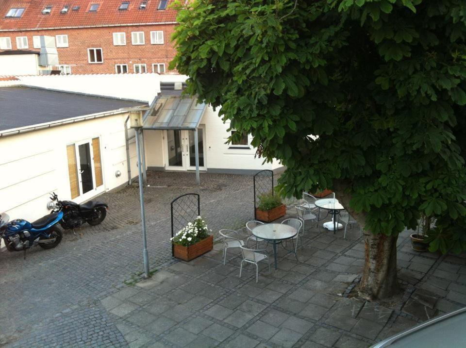 Det Lille Hotel Rønne Exteriör bild