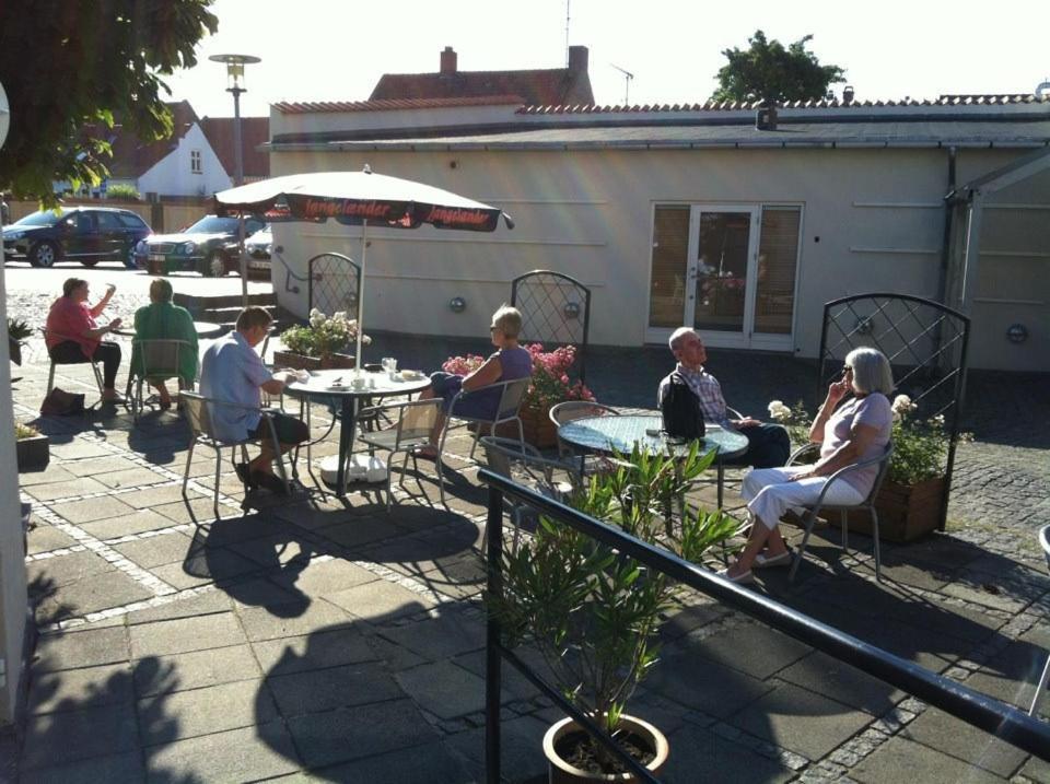 Det Lille Hotel Rønne Exteriör bild